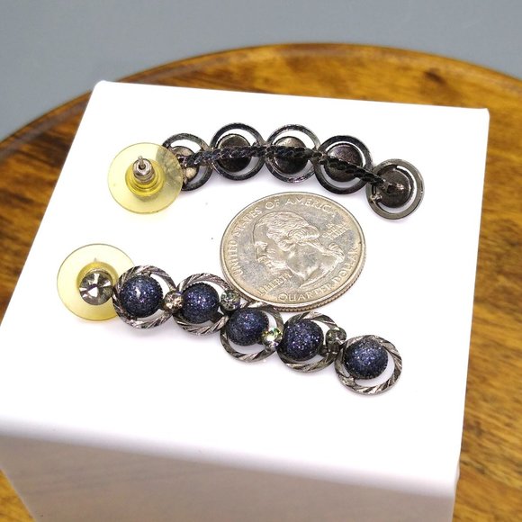 Vintage Whimsigoth Gunmetal Sparkle Earrings, Linked Rings Drop 5 Beads Long - Picture 4 of 4